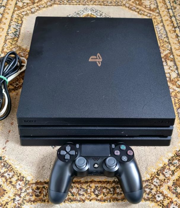 PlayStation 4 pro 4kUltraHD  1 TB 9.0 Goldhen