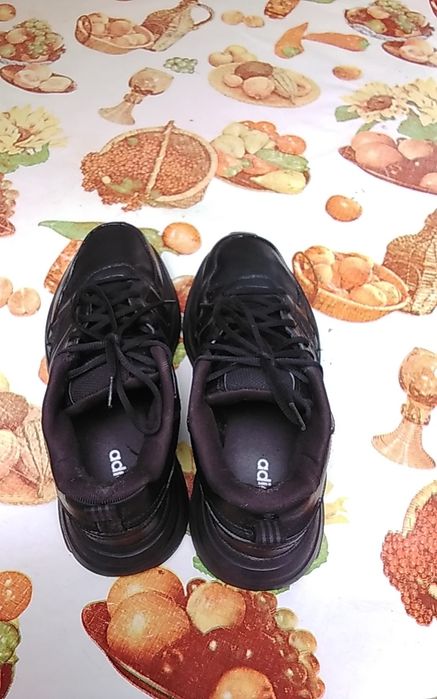 Крассовки   ботинки  современные,мужские.