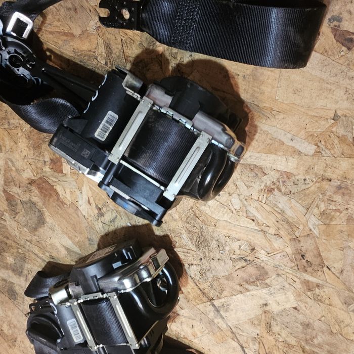 Колани предни за пасат б8 8.5 ел.прибиране