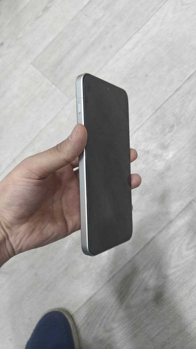 Продам почти новый OnePlus ace 6 16/256