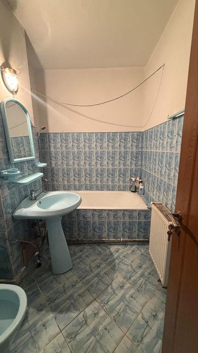 Proprietar vand apartament 2 camere Liceul Sportiv