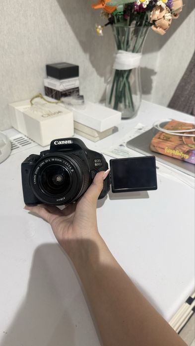 фотоаппарат Canon EOS 600D