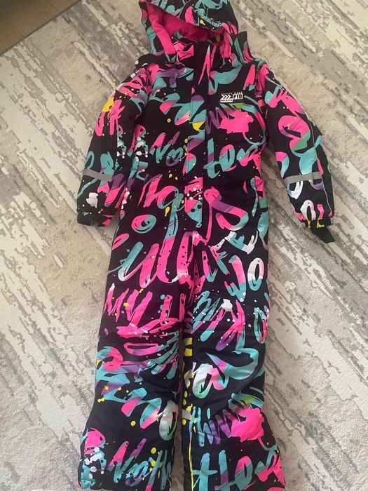 Зимний комбинезон на девочку