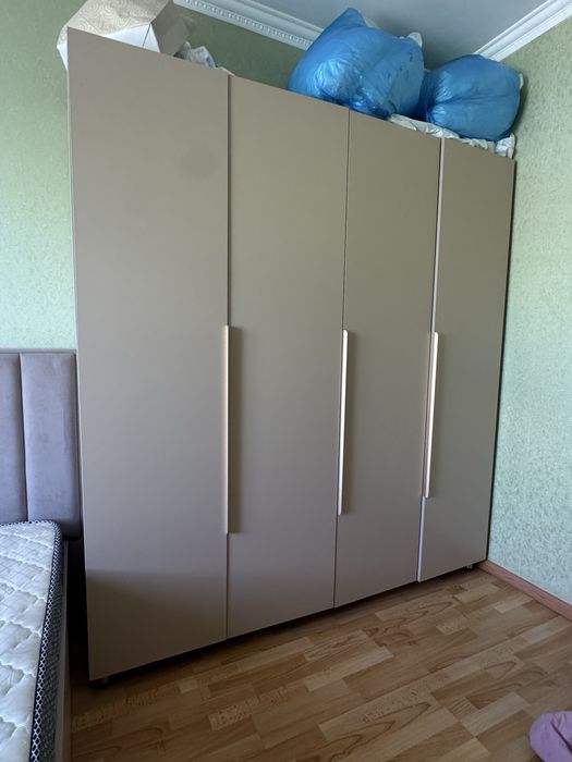 Продам спальный гарнитур