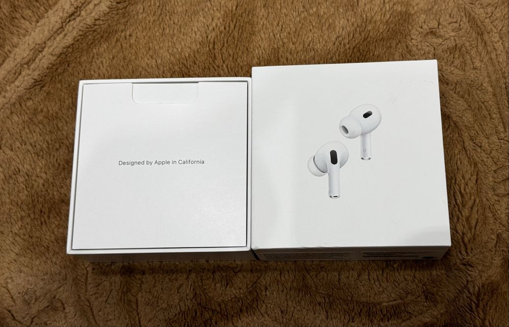 Apple AirPods Pro 2 (Generația a 2-a) – Stare Foarte Buna