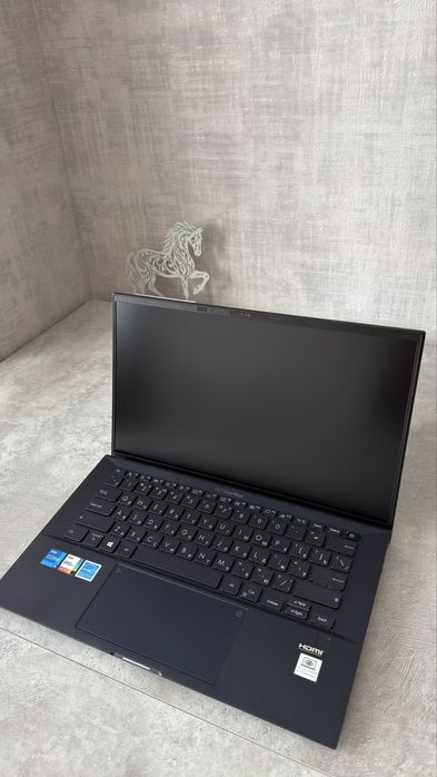 Ноутбук ASUS ExpertBook