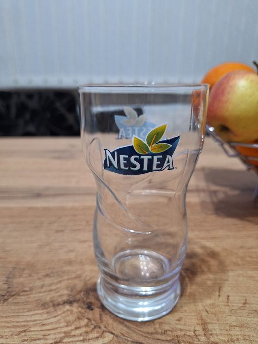 Чаши различни видове , чаша за кафе и кутия за кафе