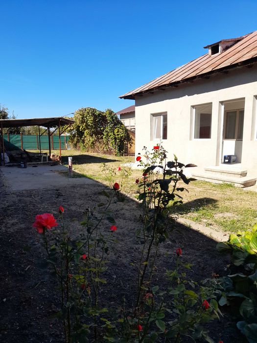Casa de vanzare in Bratasanca com Filipestii de Targ Prahova la 20 de minute  de Ploiesti (17km)