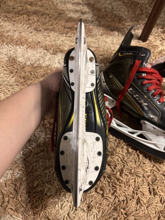 Породам коньки ccm 9060tacks