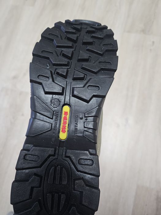 Ботинки рабочие новые