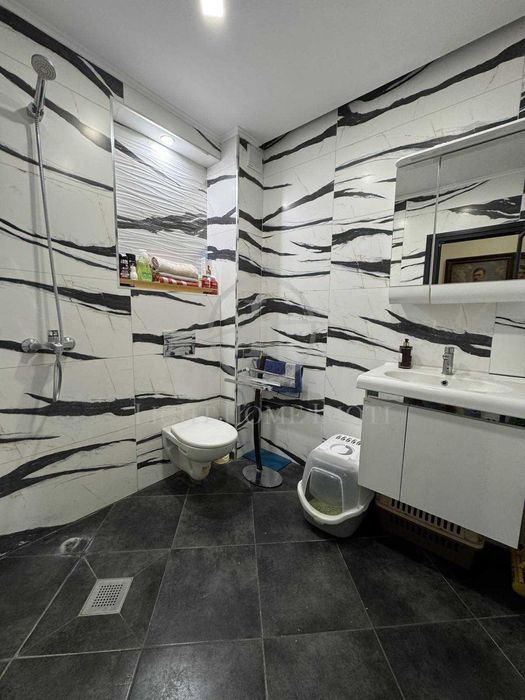 Продава се Двустаен апартамент в Пловдив, Център - 79 кв.м за 1291 €/кв.м - Снимка #4