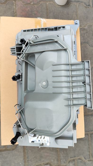 Мерс 124 фара депо Тайвань