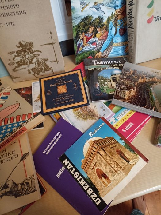 Продам всю свою библиотеку за 450 000