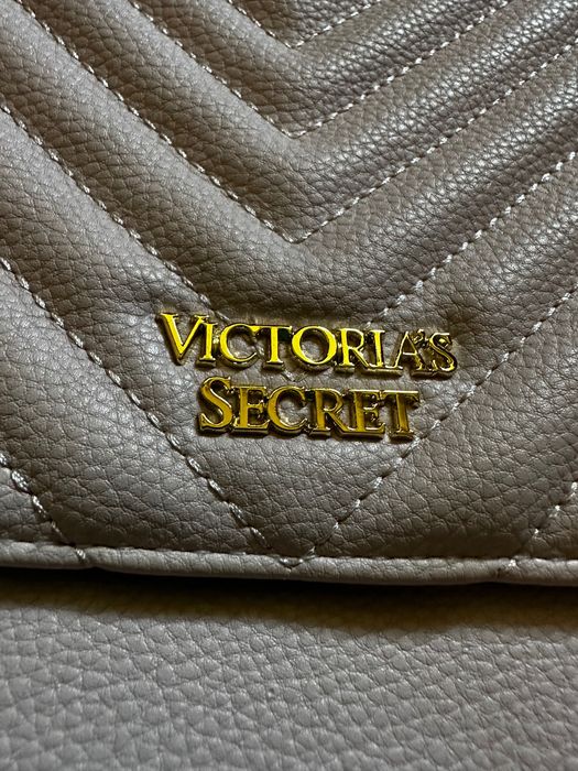 Geanta Victoria’s Secret