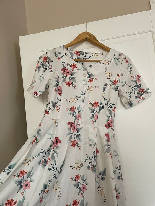 Продаю платье новое