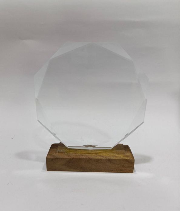 Статуэтка стеклянная