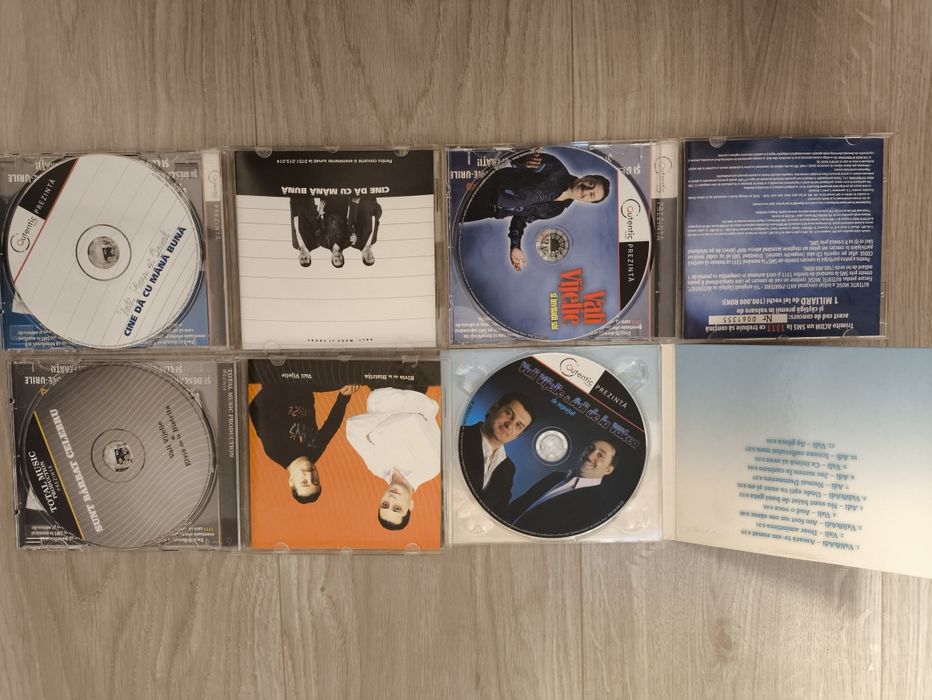 Vand 4 cd uri cu Vali Vijelie manele
