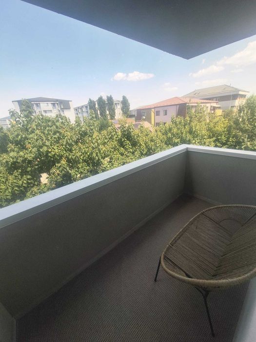 apartament 3 camere, metrou D. Leonida (complex La Strada)