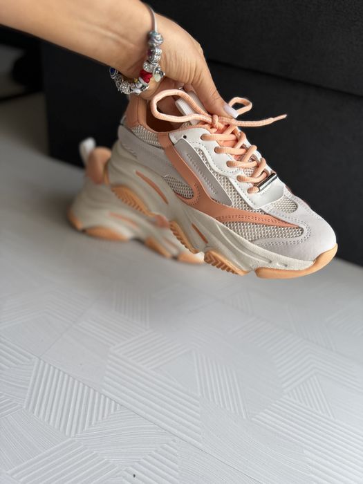 Сникърси Steve Madden