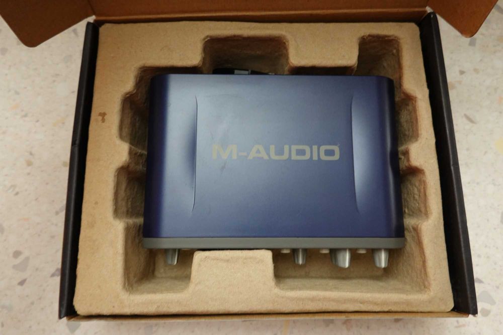 M-Audio Fast Track Pro + Avid Pro Tools 9