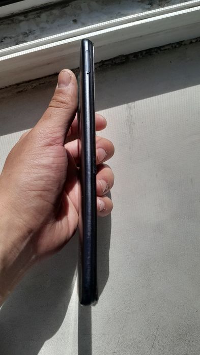 Продаю Редми 10с 128гб минус дислпей