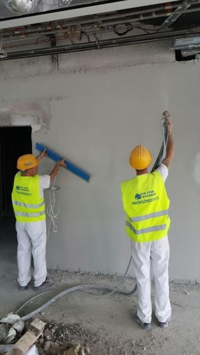 Tencuieli mecanizate, sapa autonivelanta glet mecanizat.Rigips .Zugrav