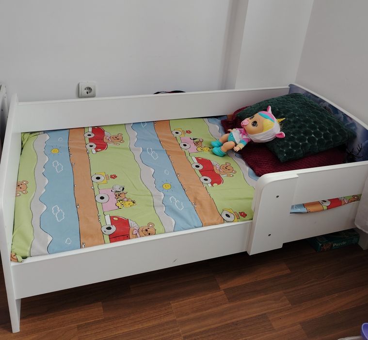 Pătuț fete cu Elsa