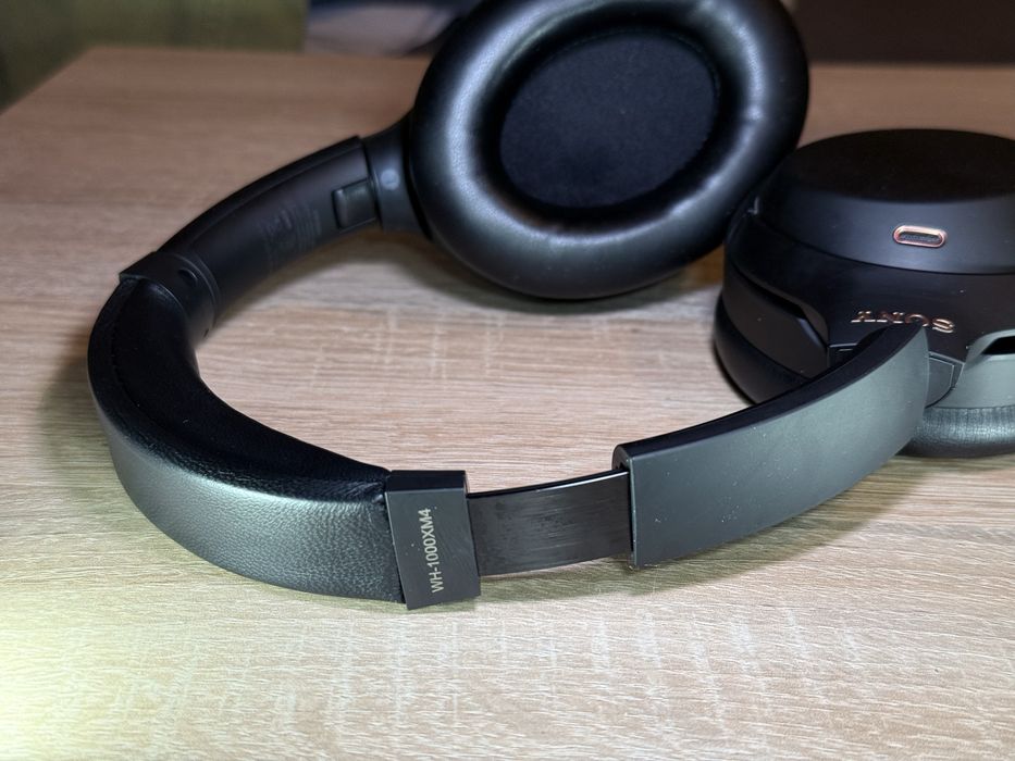 Sony WH-1000XM4