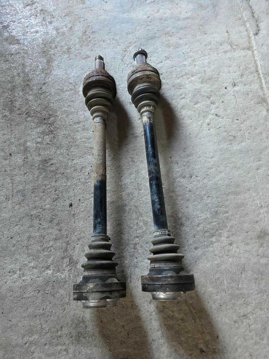 Задни полуоски BMW E60 / E61 4x4