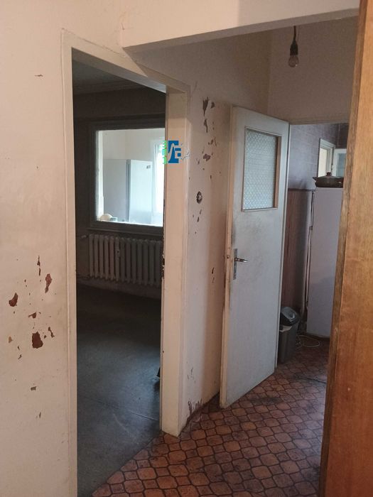 Продава се Тристаен апартамент в София, Надежда 1 - 88 кв.м за 1043 €/кв.м - Снимка #13