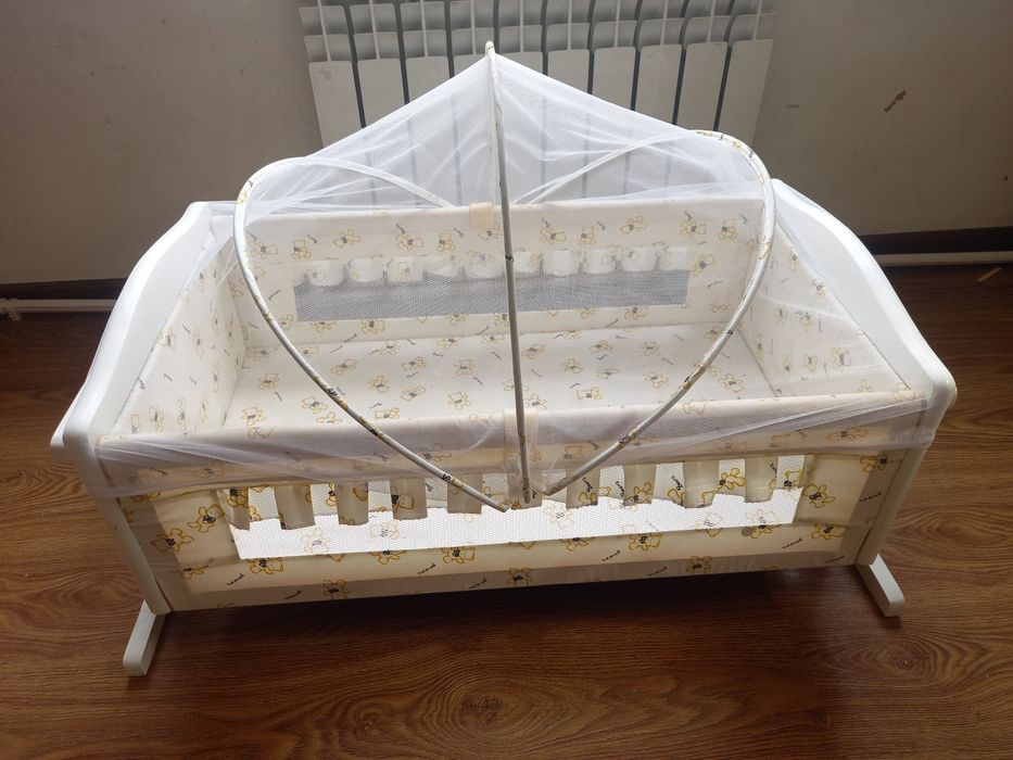 СРОЧНО СРОЧНО Lyulkali kravat sotiladi.

Продаётся кровать-люлька."