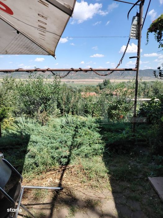 Casa de vanzare, 115 mp, teren 4000 mp, livada, zona Nord