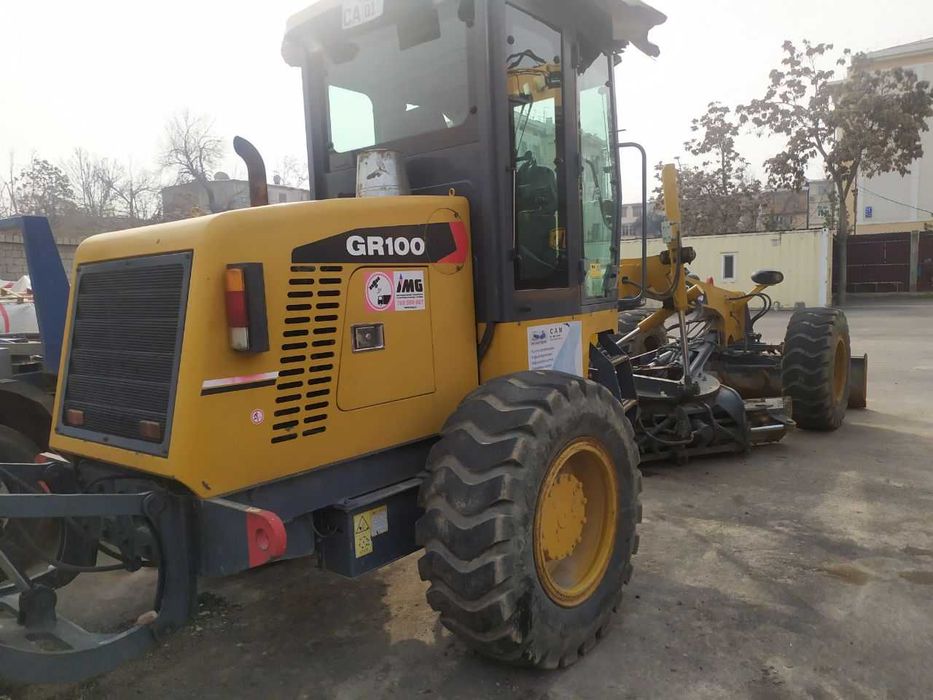 Автогрейдер GR 100  XCMG б/у в отличном состоянии