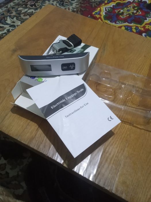 Весы электронный ручнойе новы до 50кг удобныйе для дома похазяйстве