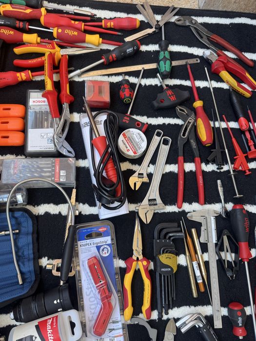 Diferite  scule , knipex , wera, wiha , bosch , geberit ,zebra ,wurth