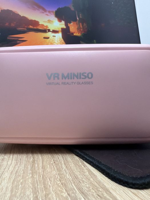Продам VR-очки Miniso (для смартфона)