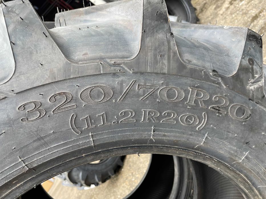 320/70R20 pentru tractor fata cauciucuri radiale marca OZKA