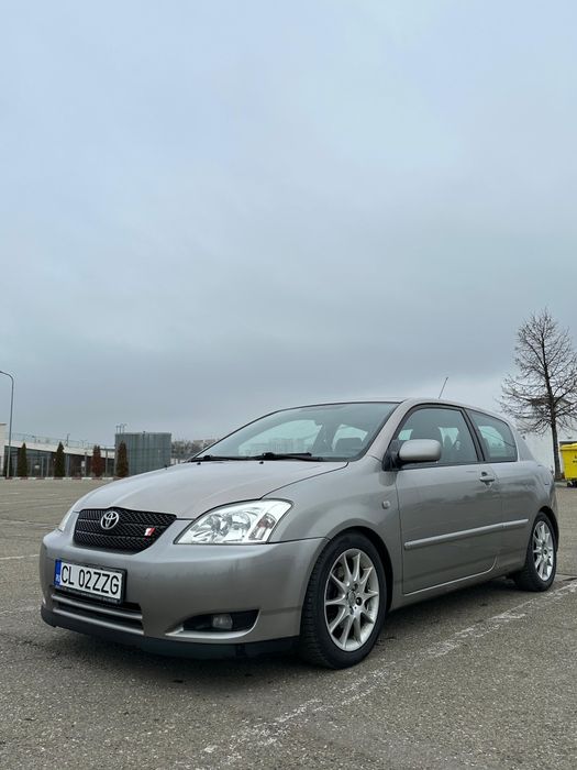 Toyota Corolla T-Sport 
Hot-hatch japonez adevărat,