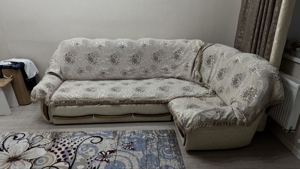 Продам диван 15 к