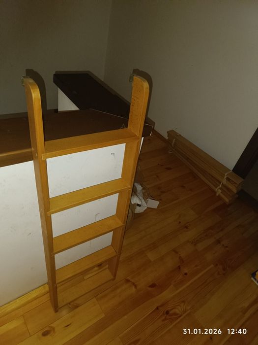Paturi supraetajate din lemn