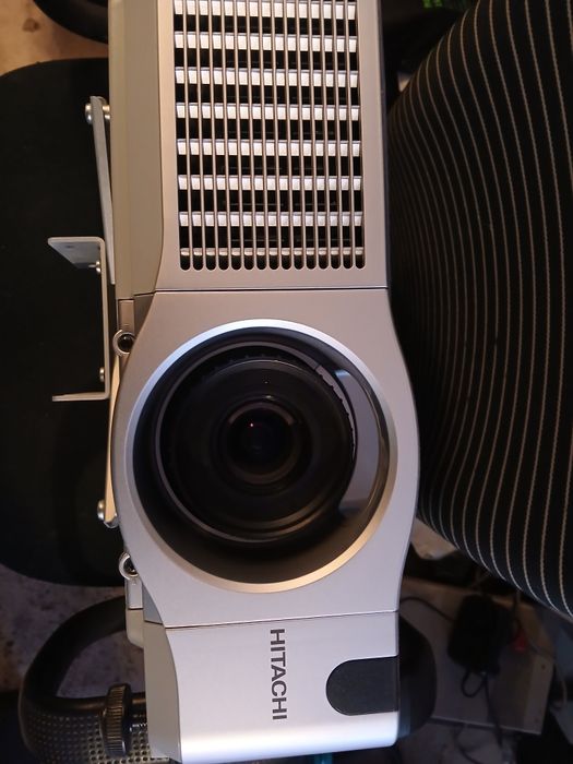 Videoproiector Hitachi