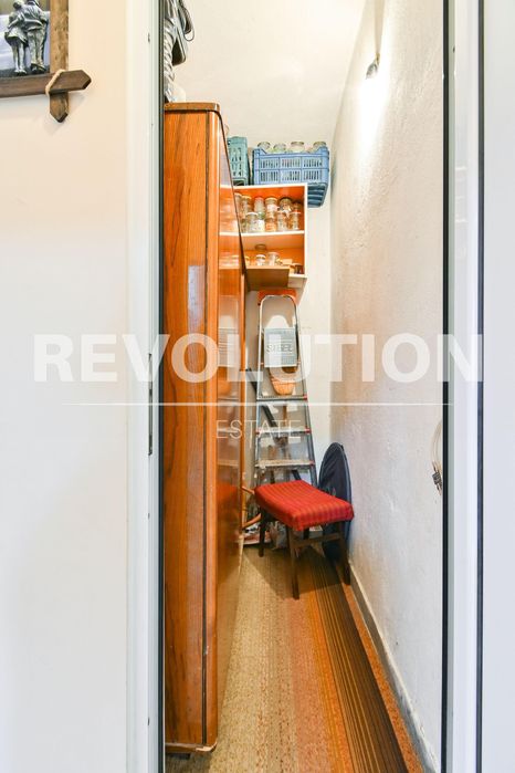 Двустаен апартамент в ж.к. Хаджи Димитър