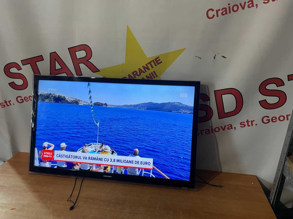 Televizor LED FullHD 100Hz Samsung UE32F4505AK /82 cm  Garantie 2ani