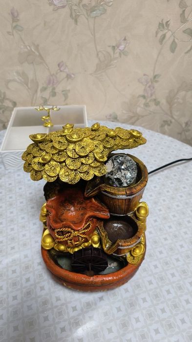Фонтан денежное дерево.