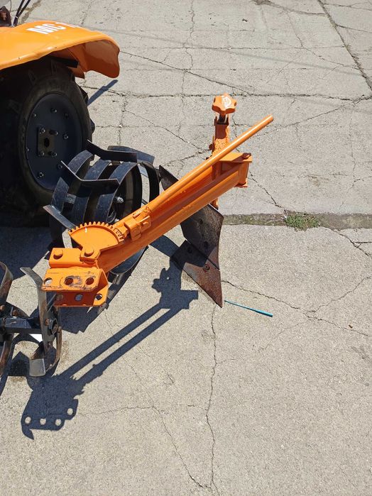 Vând motocultor o mac 13cp