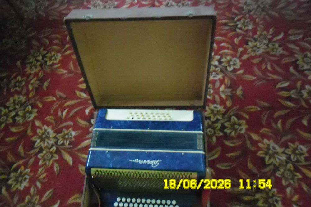Продам гармошку любителям раритетов.