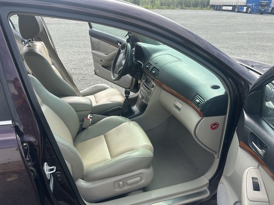 Toyota avensis 2007