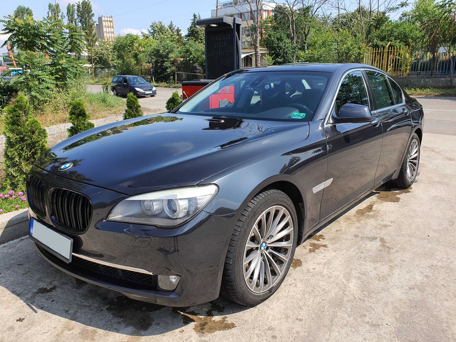 Продавам BMW 740i F01 2012