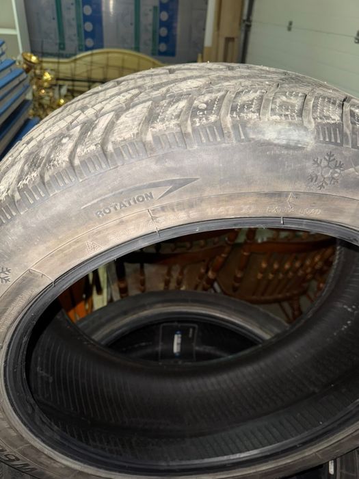 Зимние шины 285/45R/22