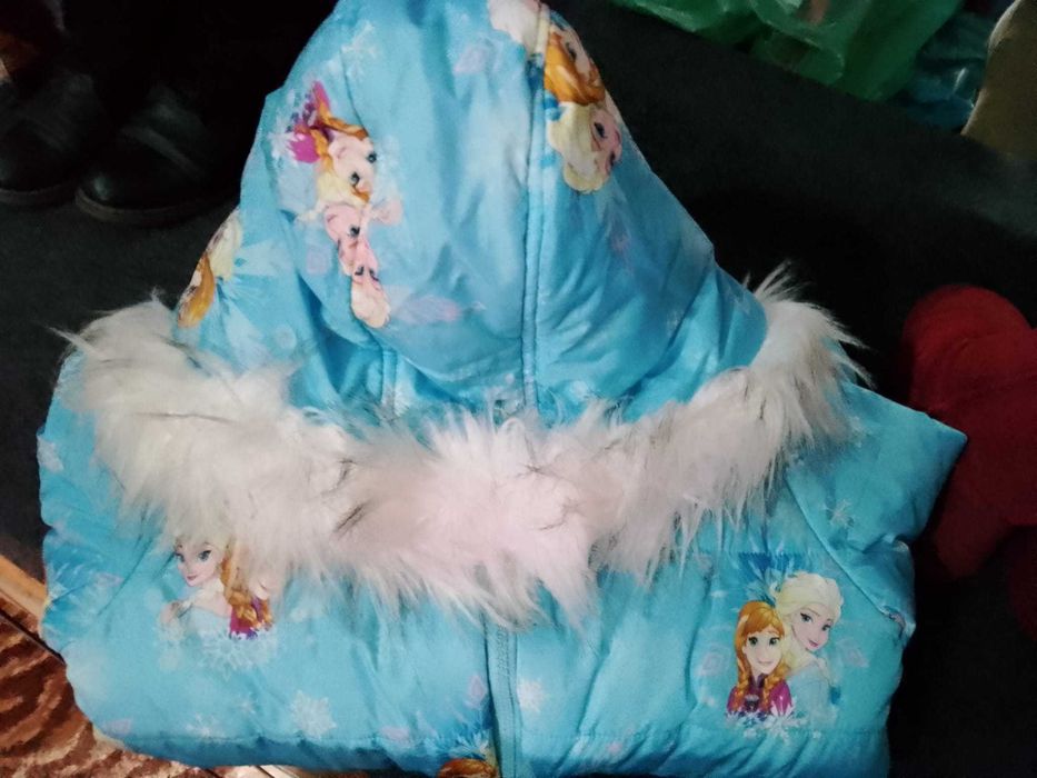 Geaca iarna imblanita Ana si Elsa Waikiki